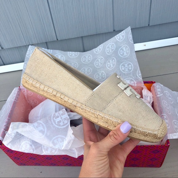 Tory Burch tan and ivory espadrilles - Picture 6 of 8